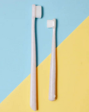 Load image into Gallery viewer, Puppy Polisher Toothbrush