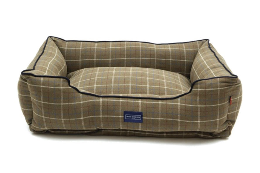 Dark Green Checked Tweed Bed
